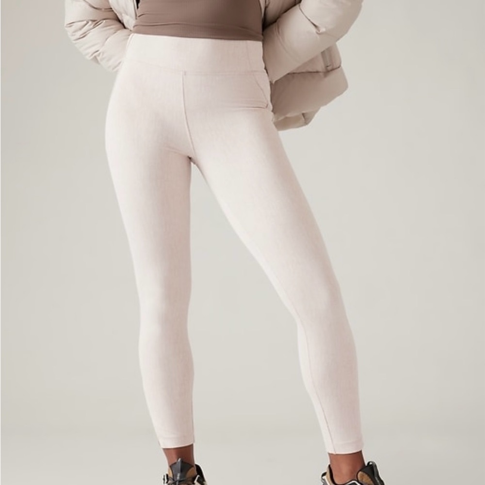NWT!  Athleta Delancy Skyline Textured Tight. Color/style is Cream Braiden.